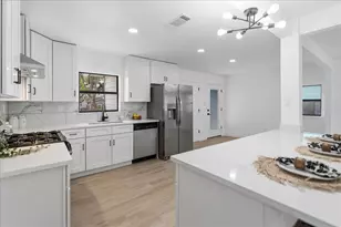 1109 Arcadia Ave, Austin, TX 78757 - Photo 14