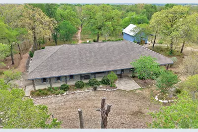 161 Shady Oaks Loop, Cedar Creek, TX 78612 - Photo 2