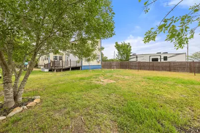 3210 County Rd 226, Giddings, TX 78942 - Photo 38
