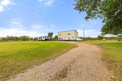3210 County Rd 226, Giddings, TX 78942 - Photo 2
