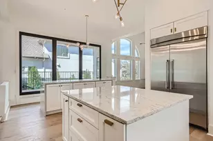 2625 McCullough St, Austin, TX 78703 - Photo 10