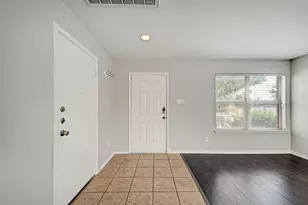 1302 Casa Blanca Cove, Round Rock, TX 78665 - Photo 4
