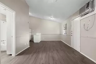1300 Parker Ln, Austin, TX 78741 - Photo 14