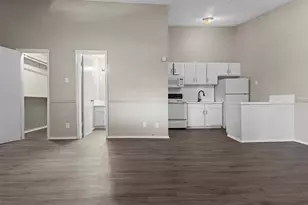 1300 Parker Ln, Austin, TX 78741 - Photo 8