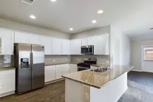 114 Cranbrook Ln, Hutto, TX 78634 - Photo 4