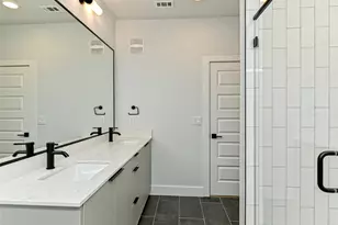 2500 Longview St, Austin, TX 78705 - Photo 8