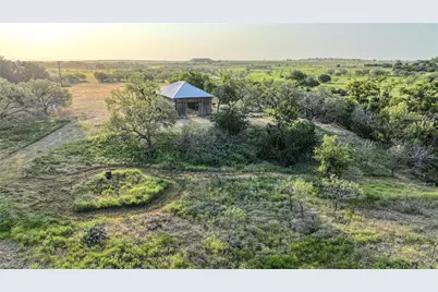 2562 County Road 2315, Lampasas, TX 76550 - Photo 6