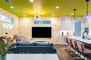 2415 E 10th St, Austin, TX 78702 - Photo 2