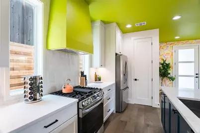 2415 E 10th Street, Austin, TX 78702 - Photo 6