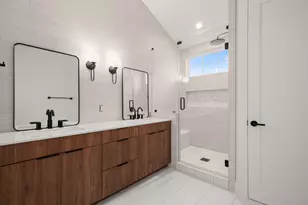 601 Vermont Rd, Austin, TX 78702 - Photo 4