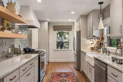 2304 Greenlee Drive, Austin, TX 78703 - Photo 16