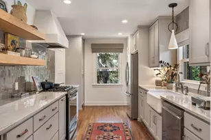 2304 Greenlee Dr, Austin, TX 78703 - Photo 16