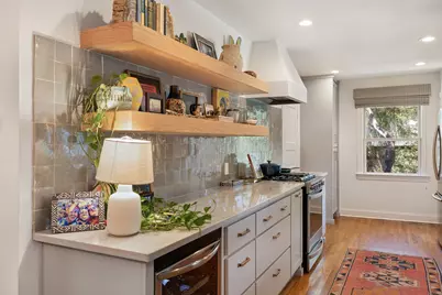 2304 Greenlee Drive, Austin, TX 78703 - Photo 18