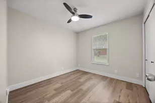 5206 Emerald Forest Dr, Austin, TX 78745 - Photo 14
