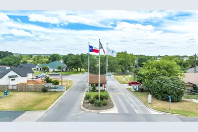 210 Meadowlakes Drive, Meadowlakes, TX 78654 - Photo 26