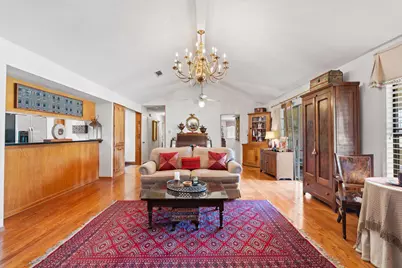 210 Meadowlakes Drive, Meadowlakes, TX 78654 - Photo 8