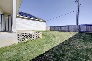 417 Ravens Crst Dr, Hutto, TX 78634 - Photo 32