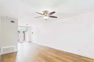 6211 Manor Rd, Austin, TX 78723 - Photo 4