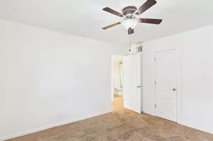 6211 Manor Rd, Austin, TX 78723 - Photo 18