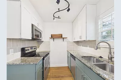 6211 Manor Road #107, Austin, TX 78723 - Photo 8