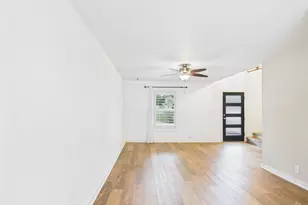 6211 Manor Rd, Austin, TX 78723 - Photo 10
