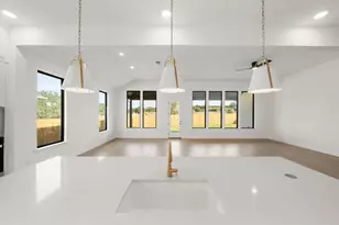 378 Muddy Crk Wy, Kyle, TX 78640 - Photo 6