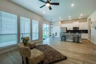 103 Periwinkle Ln, Bastrop, TX 78602 - Photo 10