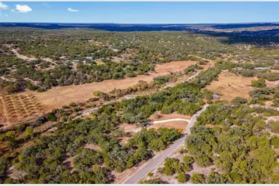 201 Sycamore Valley Road, Dripping Springs, TX 78620 - Photo 16