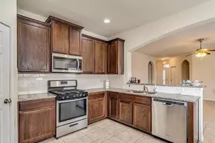 104 Beech Creek Ln, Leander, TX 78641 - Photo 2