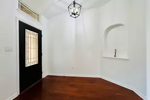 240 Fort Mabry Loop, Georgetown, TX 78628 - Photo 4