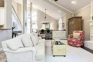 5607 Courtyard Dr, Austin, TX 78731 - Photo 14