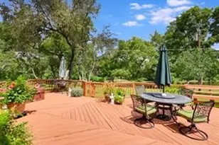 1817 Possum Trot St, Round Rock, TX 78681 - Photo 24