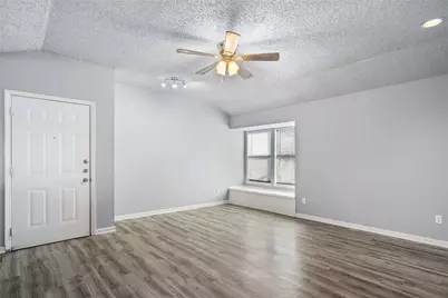 1221 W Hopkins Street #11, San Marcos, TX 78666 - Photo 4