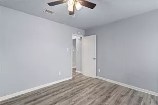 1221 W Hopkins St, San Marcos, TX 78666 - Photo 14