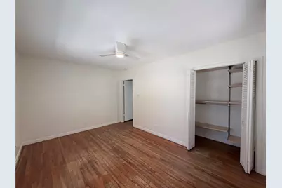 605 W 11th Street, Elgin, TX 78621 - Photo 18