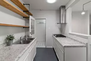 605 W 11th St, Elgin, TX 78621 - Photo 28