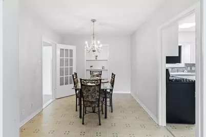 605 W 11th Street, Elgin, TX 78621 - Photo 8