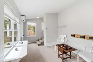 605 W 11th St, Elgin, TX 78621 - Photo 20