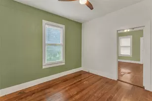 1002 Washburn St, Taylor, TX 76574 - Photo 14