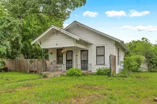 1002 Washburn St, Taylor, TX 76574 - Photo 1