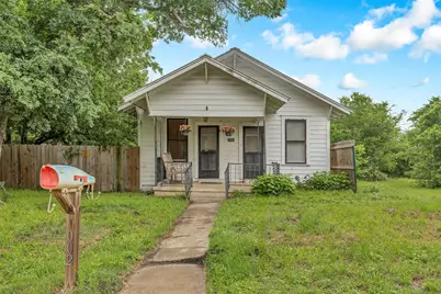 1002 Washburn Street, Taylor, TX 76574 - Photo 2