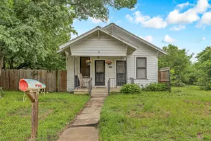 1002 Washburn St, Taylor, TX 76574 - Photo 2
