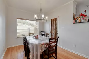 402 Split Oak Dr, Pflugerville, TX 78660 - Photo 16