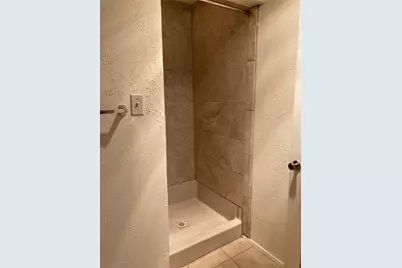 806 W 24th Street #218, Austin, TX 78705 - Photo 12