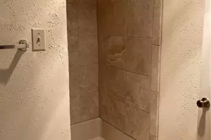 806 W 24th St, Austin, TX 78705 - Photo 12