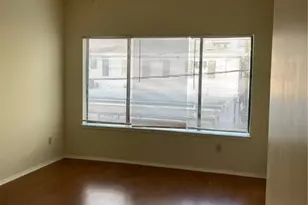 806 W 24th St, Austin, TX 78705 - Photo 6