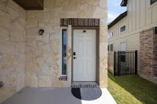 416 Staunton Dr, Leander, TX 78641 - Photo 2