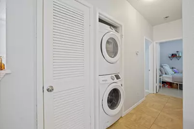 715 22 1/2 Street #101, Austin, TX 78705 - Photo 8