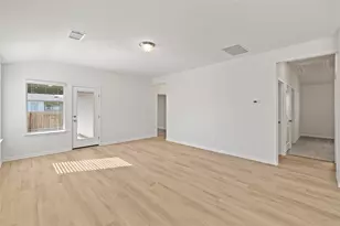 5000 Stockton Ln, Del Valle, TX 78617 - Photo 28