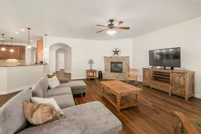 212 Monahans Drive, Georgetown, TX 78628 - Photo 4